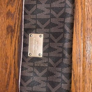 Michael Kors long wallet
